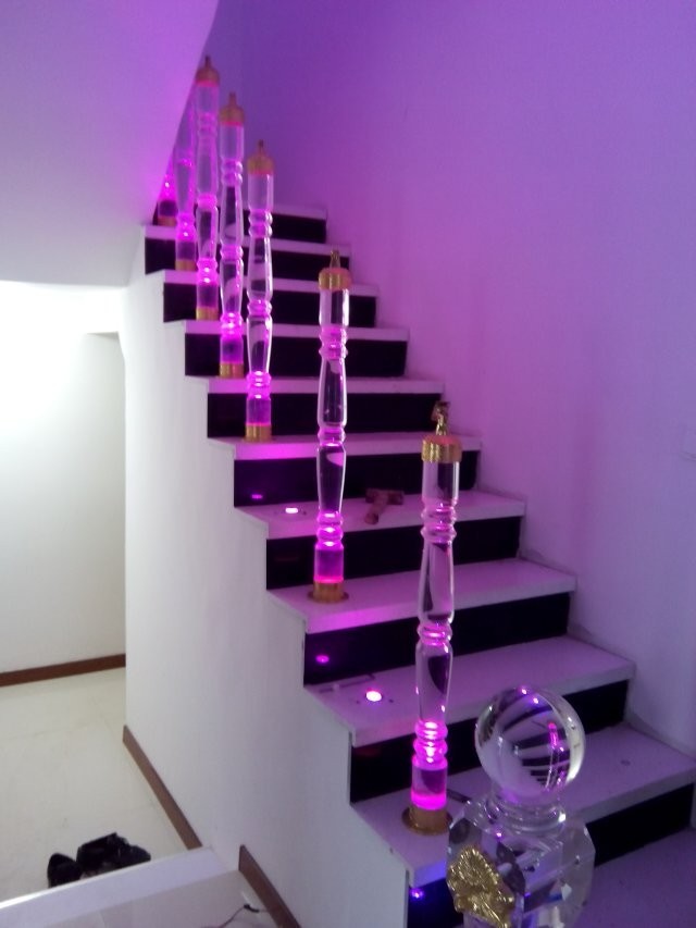 Acrylic Balustrade Post Images